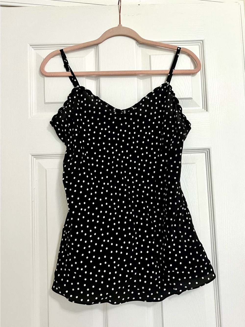NWT White House Black Market 100% Silk Camisole Black White Polka Dot - Size M